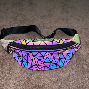 NWOT iridescent belt bag